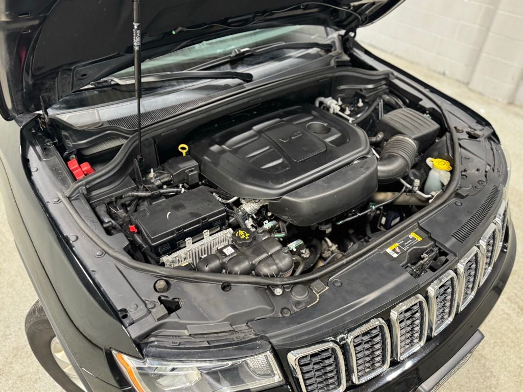 2021 Jeep Grand Cherokee Laredo X 4x4