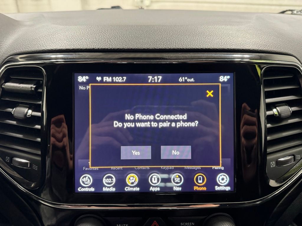 2021 Jeep Grand Cherokee Laredo X 4x4