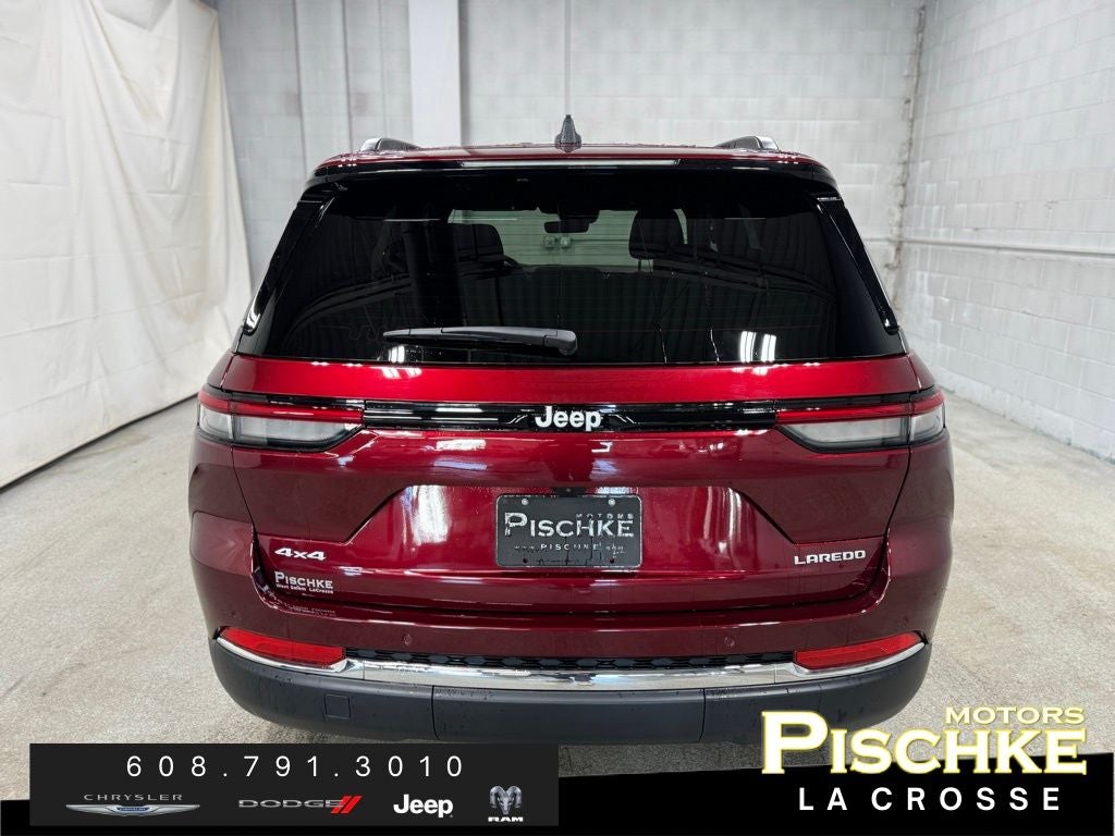 2026 Jeep Grand Cherokee GRAND CHEROKEE LAREDO X 4X4