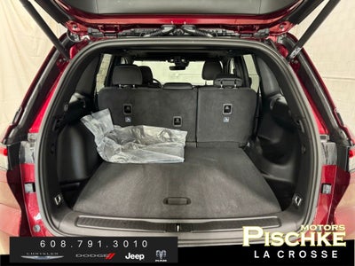 2026 Jeep Grand Cherokee GRAND CHEROKEE LAREDO X 4X4