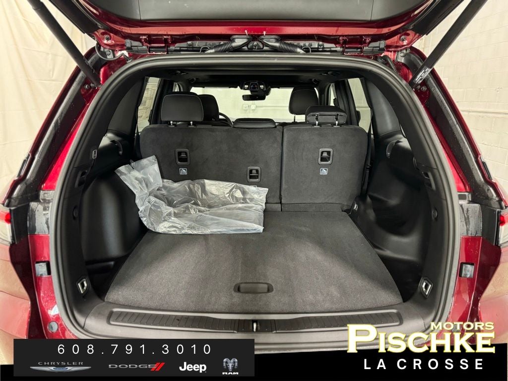 2026 Jeep Grand Cherokee GRAND CHEROKEE LAREDO X 4X4