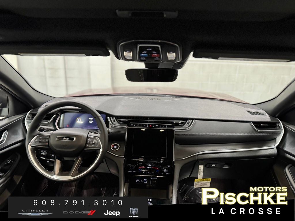 2026 Jeep Grand Cherokee GRAND CHEROKEE LAREDO X 4X4