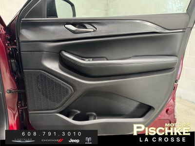 2026 Jeep Grand Cherokee GRAND CHEROKEE LAREDO X 4X4