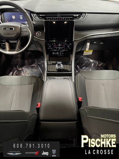 2026 Jeep Grand Cherokee GRAND CHEROKEE LAREDO X 4X4