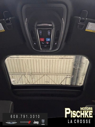 2026 Jeep Grand Cherokee GRAND CHEROKEE LAREDO X 4X4