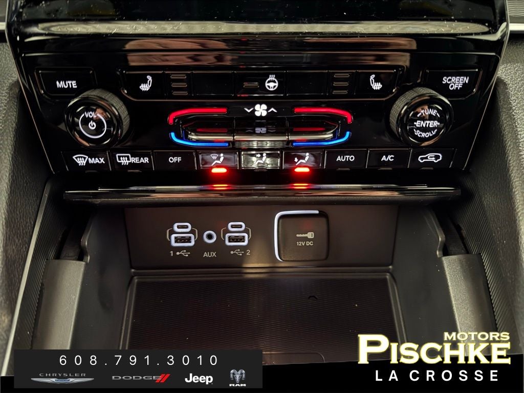 2026 Jeep Grand Cherokee GRAND CHEROKEE LAREDO X 4X4