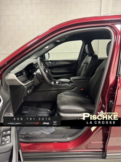 2025 Jeep Grand Cherokee GRAND CHEROKEE ALTITUDE 4X4