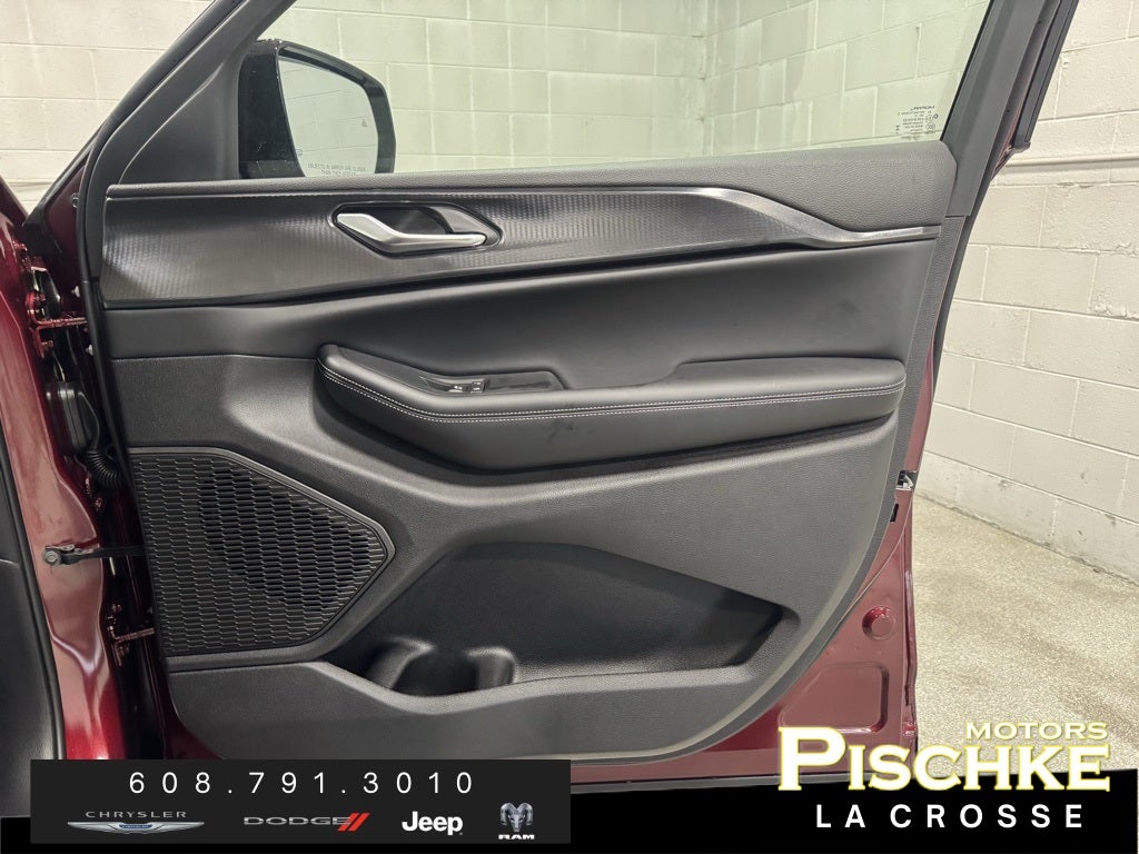 2025 Jeep Grand Cherokee GRAND CHEROKEE ALTITUDE 4X4