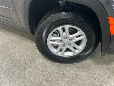 2024 Jeep Grand Cherokee Laredo 4x4