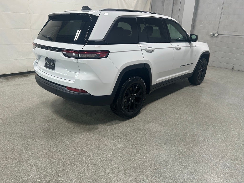 2026 Jeep Grand Cherokee GRAND CHEROKEE LAREDO ALTITUDE 4X4