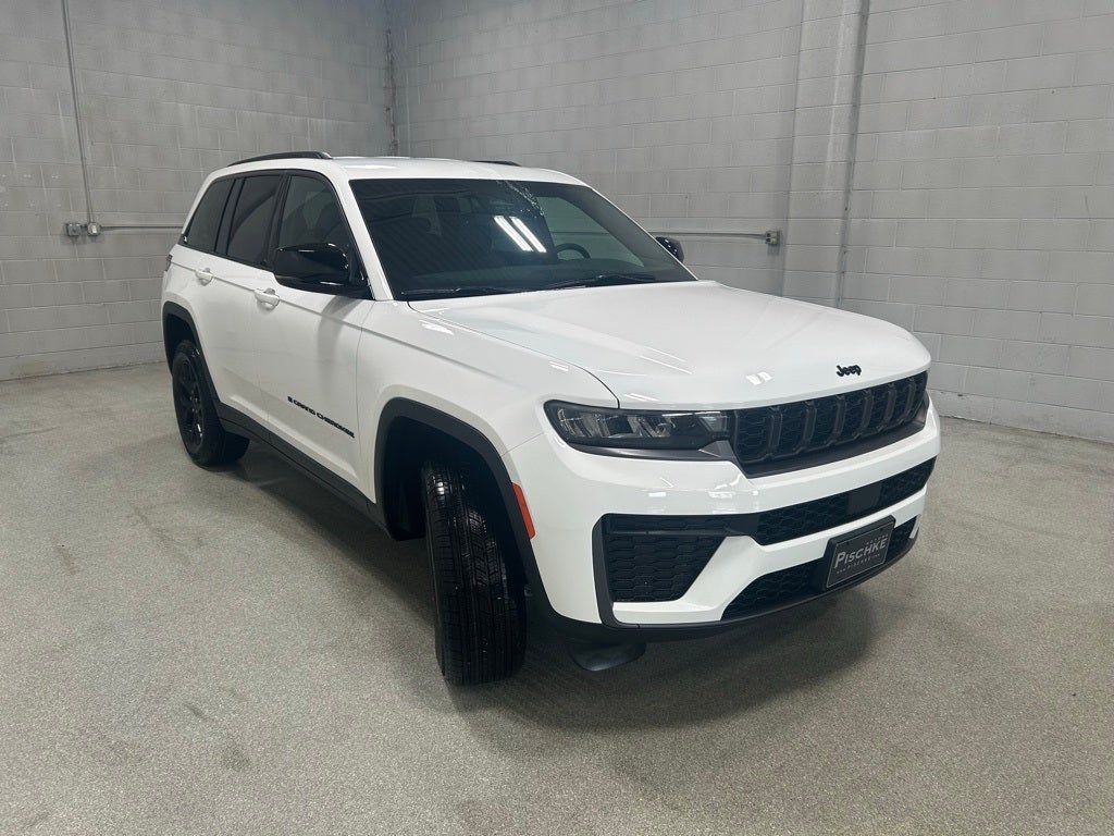 2026 Jeep Grand Cherokee GRAND CHEROKEE LAREDO ALTITUDE 4X4