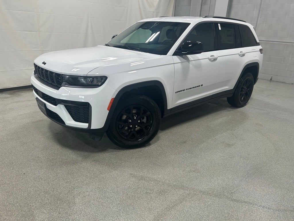 2026 Jeep Grand Cherokee GRAND CHEROKEE LAREDO ALTITUDE 4X4