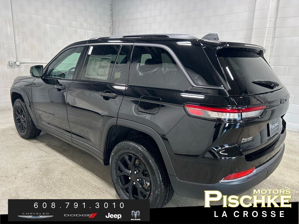 2026 Jeep Grand Cherokee GRAND CHEROKEE LAREDO ALTITUDE 4X4