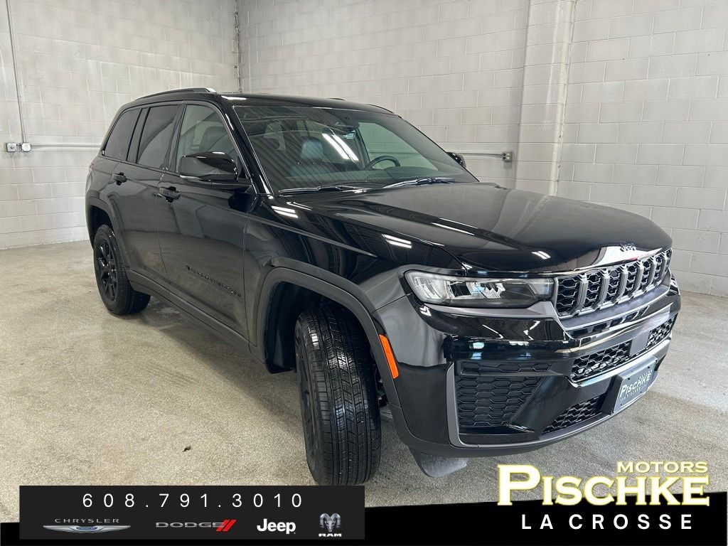 2026 Jeep Grand Cherokee GRAND CHEROKEE LAREDO ALTITUDE 4X4