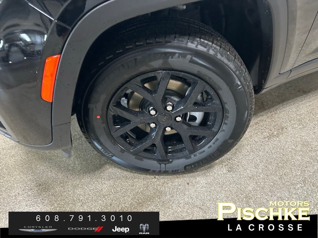 2026 Jeep Grand Cherokee GRAND CHEROKEE LAREDO ALTITUDE 4X4