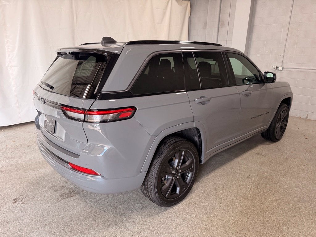 2027 Jeep Grand Cherokee GRAND CHEROKEE LIMITED RESERVE 4X4