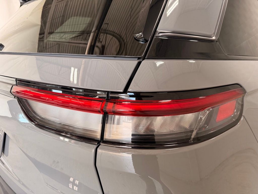 2027 Jeep Grand Cherokee GRAND CHEROKEE LIMITED RESERVE 4X4