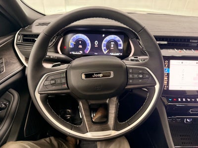 2027 Jeep Grand Cherokee GRAND CHEROKEE LIMITED RESERVE 4X4