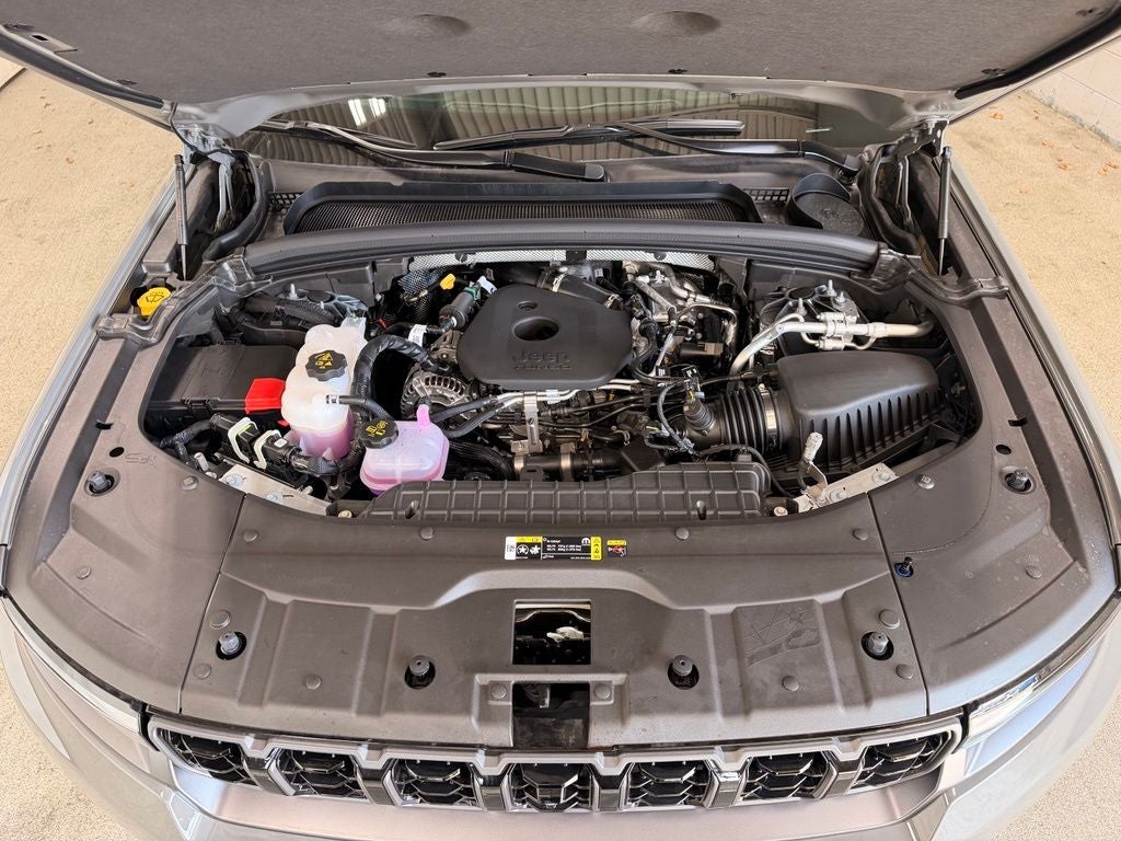 2027 Jeep Grand Cherokee GRAND CHEROKEE LIMITED RESERVE 4X4
