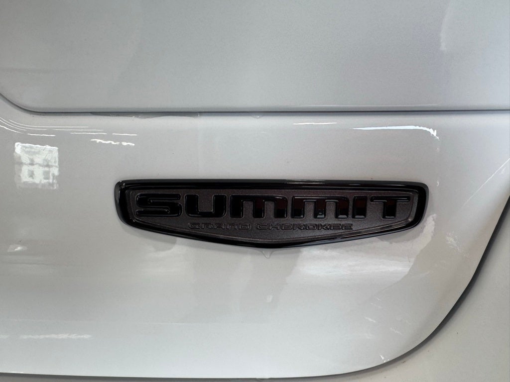 2025 Jeep Grand Cherokee GRAND CHEROKEE SUMMIT RESERVE 4X4