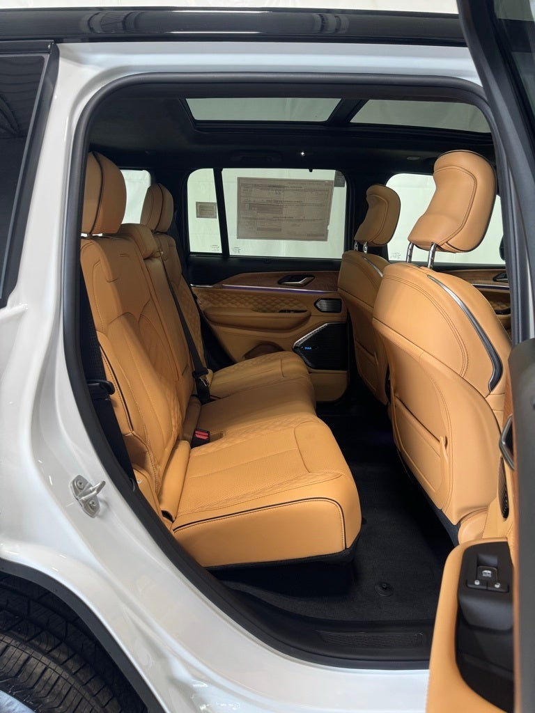 2025 Jeep Grand Cherokee GRAND CHEROKEE SUMMIT RESERVE 4X4