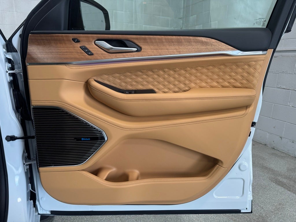 2025 Jeep Grand Cherokee GRAND CHEROKEE SUMMIT RESERVE 4X4