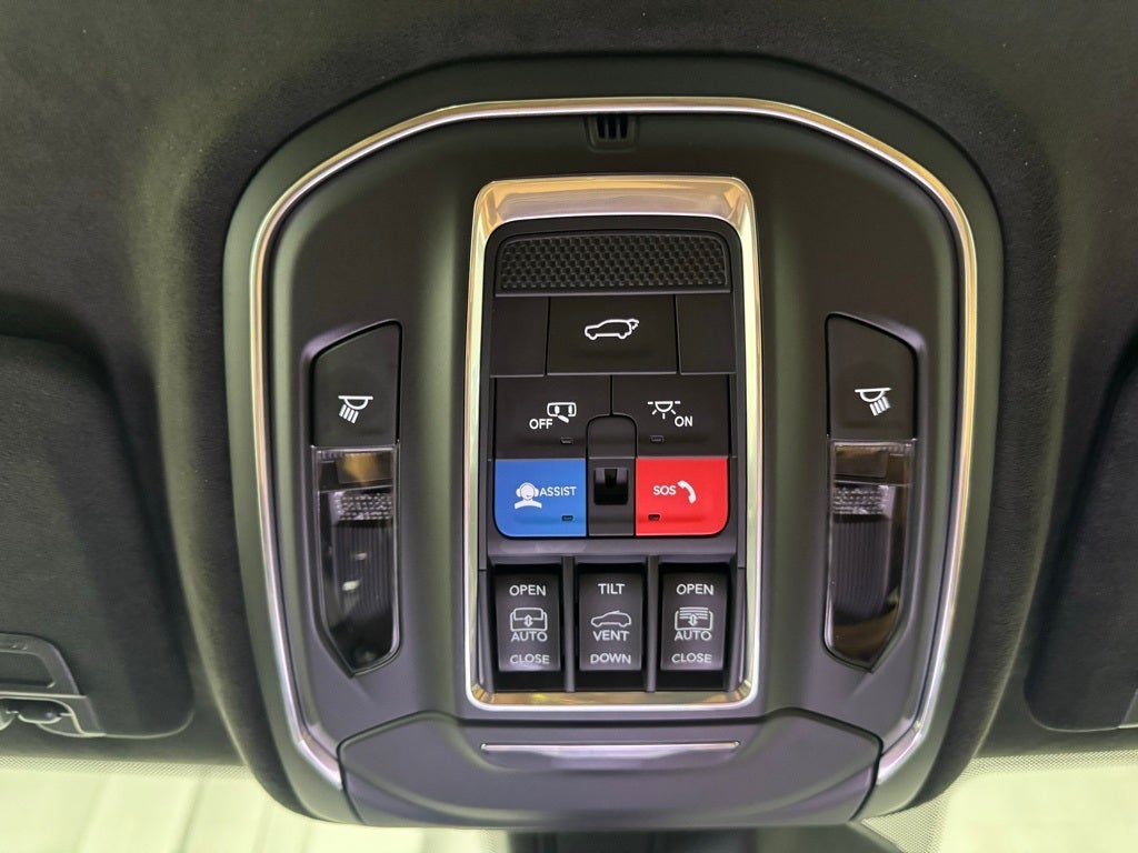 2025 Jeep Grand Cherokee GRAND CHEROKEE SUMMIT RESERVE 4X4