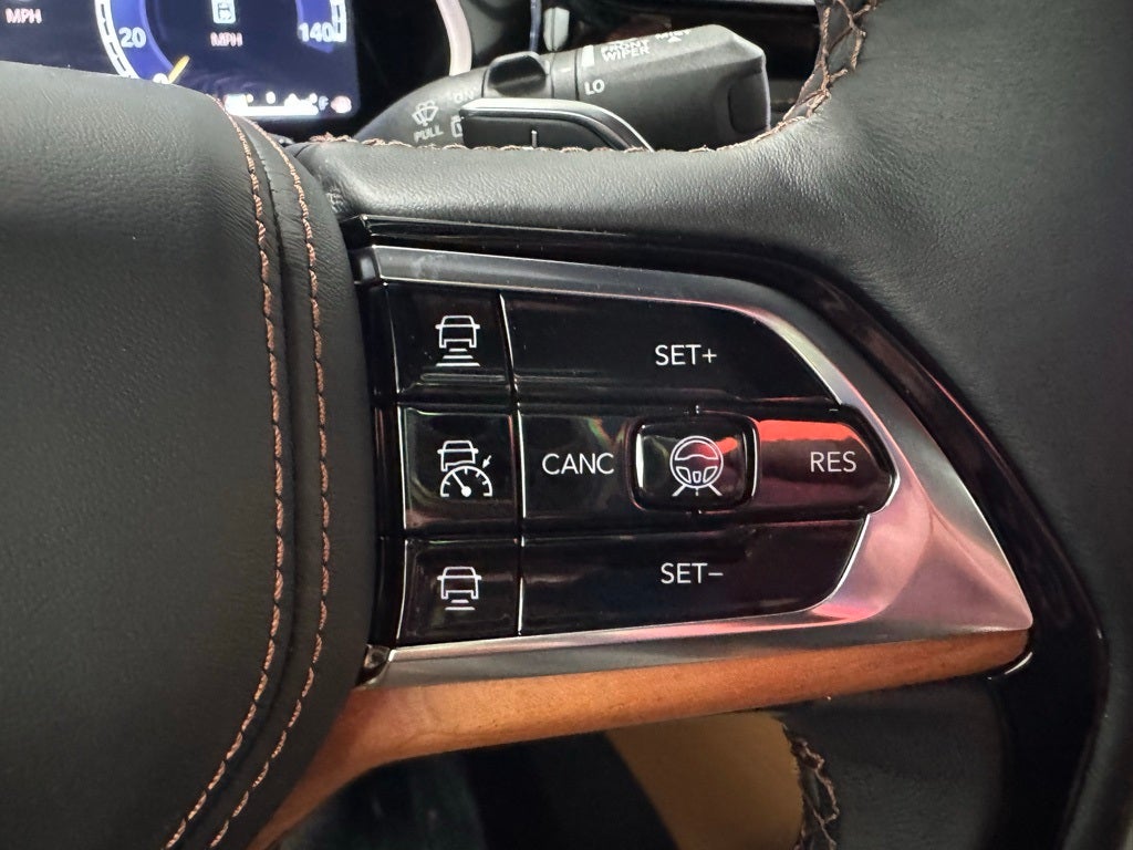 2025 Jeep Grand Cherokee GRAND CHEROKEE SUMMIT RESERVE 4X4