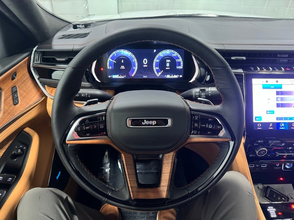 2025 Jeep Grand Cherokee GRAND CHEROKEE SUMMIT RESERVE 4X4