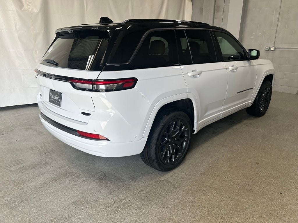 2026 Jeep Grand Cherokee GRAND CHEROKEE SUMMIT 4X4