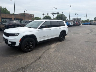 2023 Jeep Grand Cherokee L Altitude 4x4