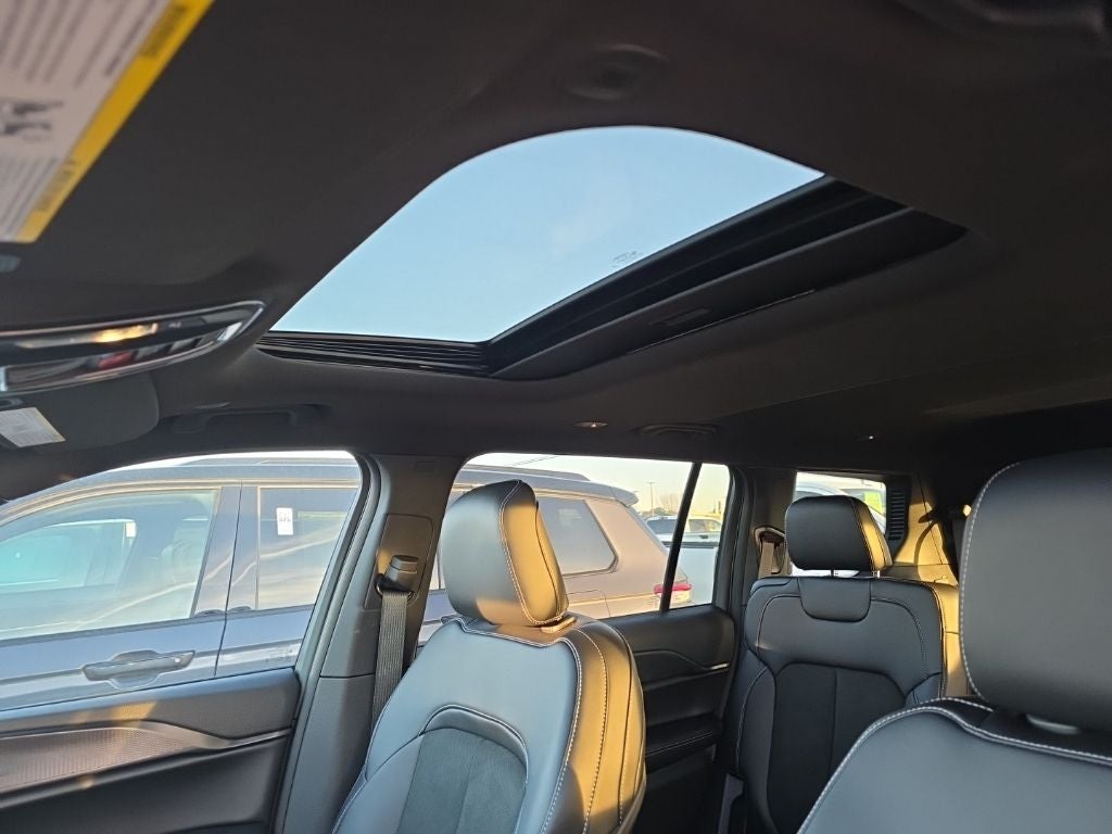 2025 Jeep Grand Cherokee GRAND CHEROKEE L ALTITUDE X 4X4