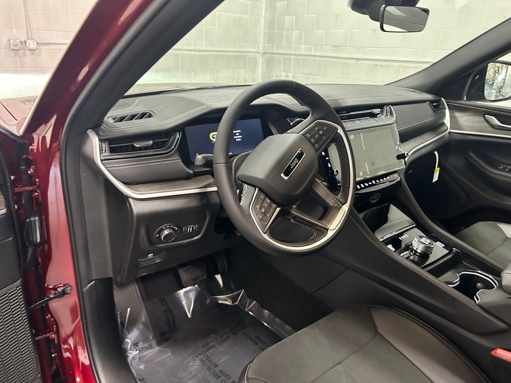 2026 Jeep Grand Cherokee GRAND CHEROKEE L LAREDO ALTITUDE 4X4