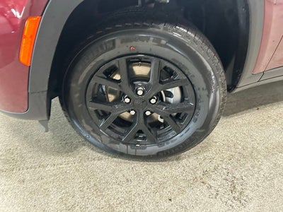 2026 Jeep Grand Cherokee GRAND CHEROKEE L LAREDO ALTITUDE 4X4