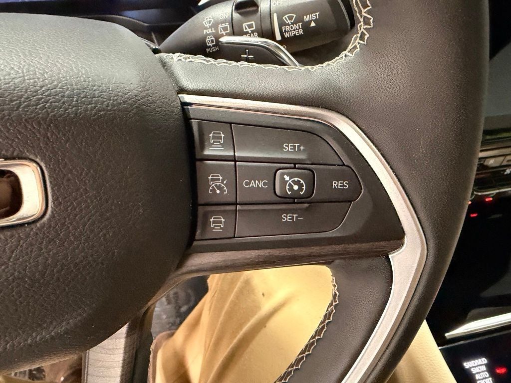 2023 Jeep Grand Cherokee L Limited 4x4