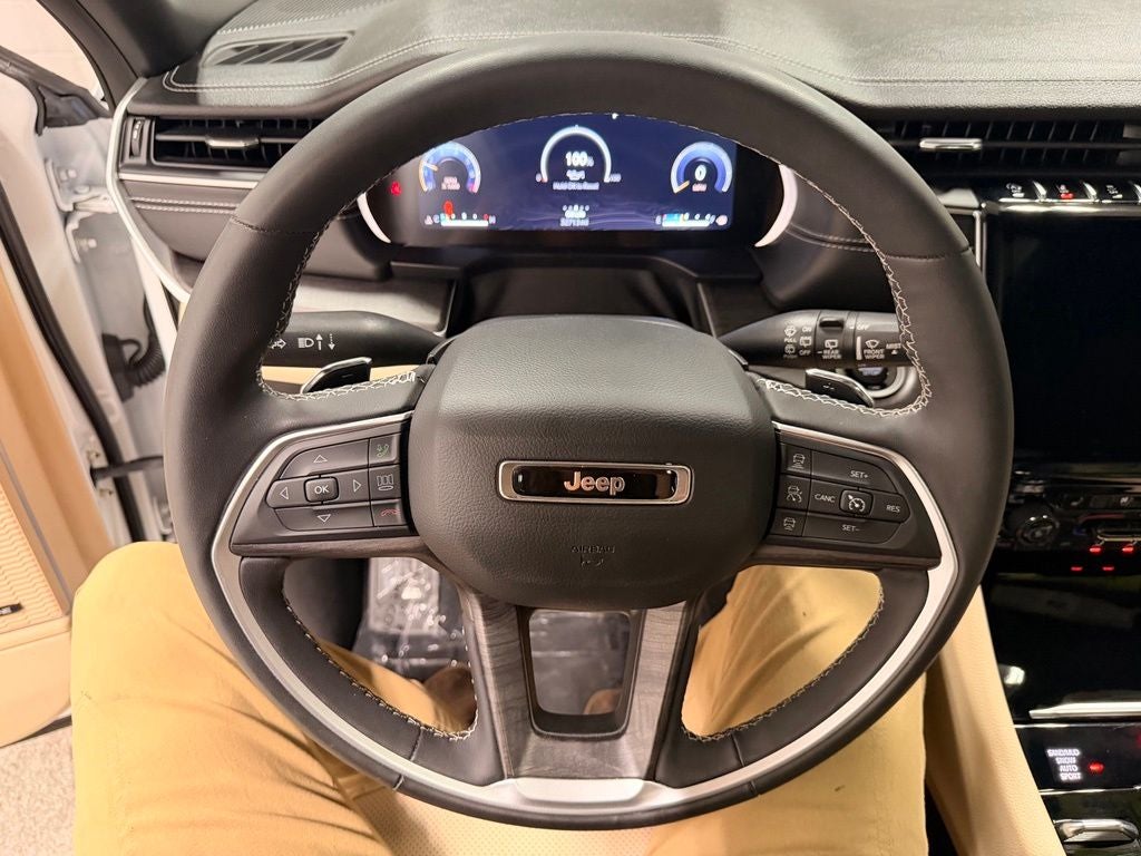 2023 Jeep Grand Cherokee L Limited 4x4
