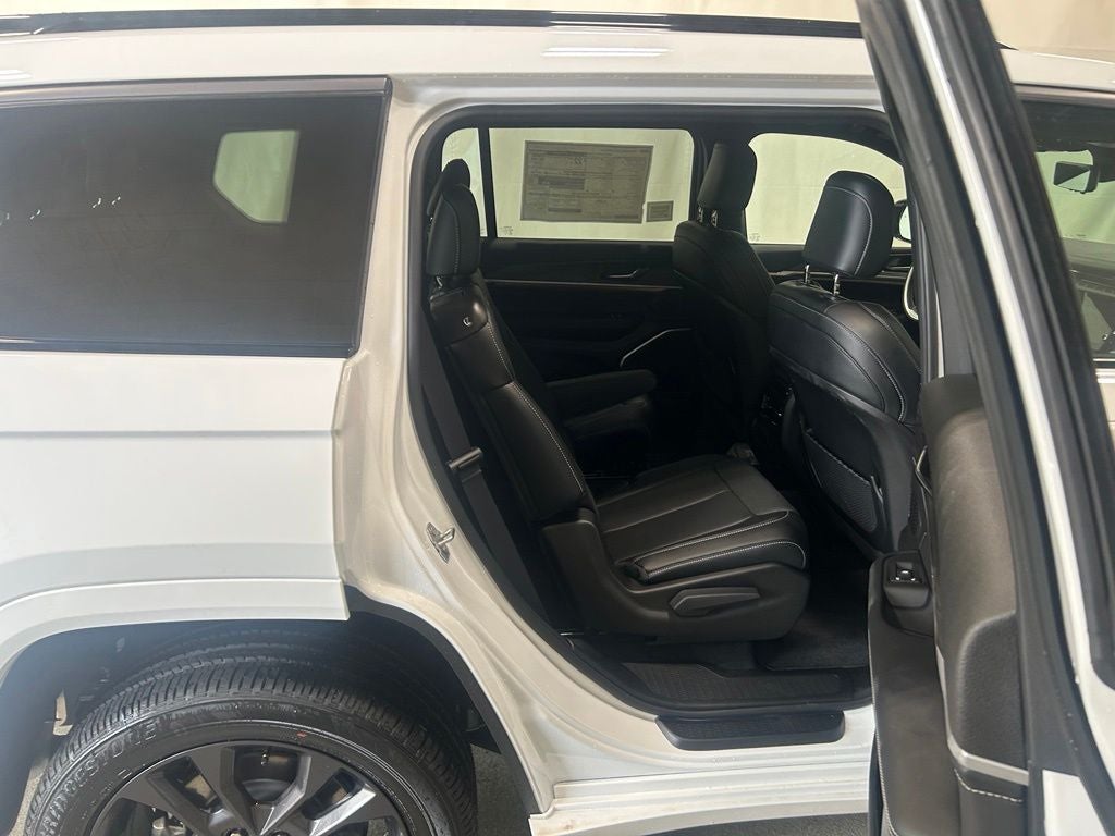2026 Jeep Grand Cherokee Limited Reserve 4x4