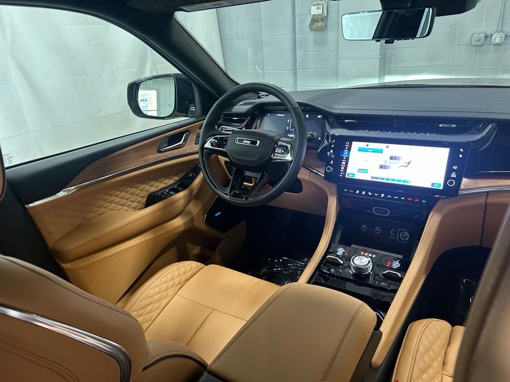 2026 Jeep Grand Cherokee GRAND CHEROKEE L SUMMIT 4X4