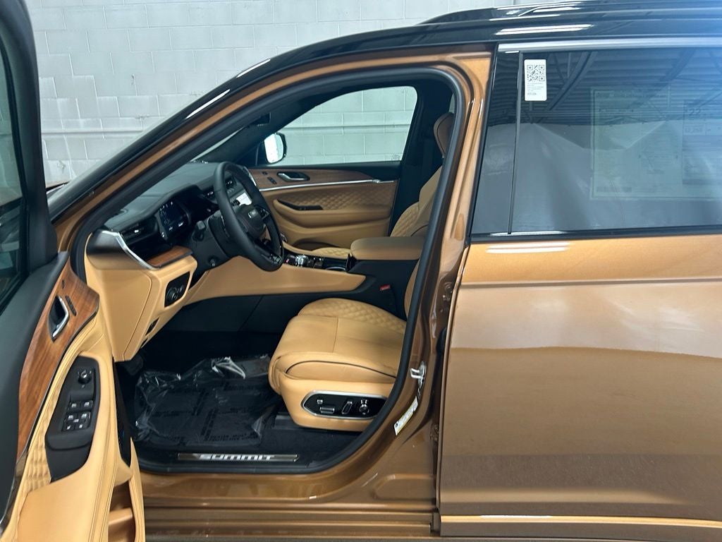 2026 Jeep Grand Cherokee GRAND CHEROKEE L SUMMIT 4X4