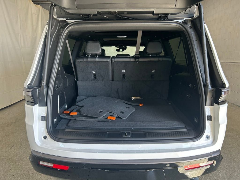 2026 Jeep Grand Wagoneer GRAND WAGONEER L LIMITED RESERVE 4X4