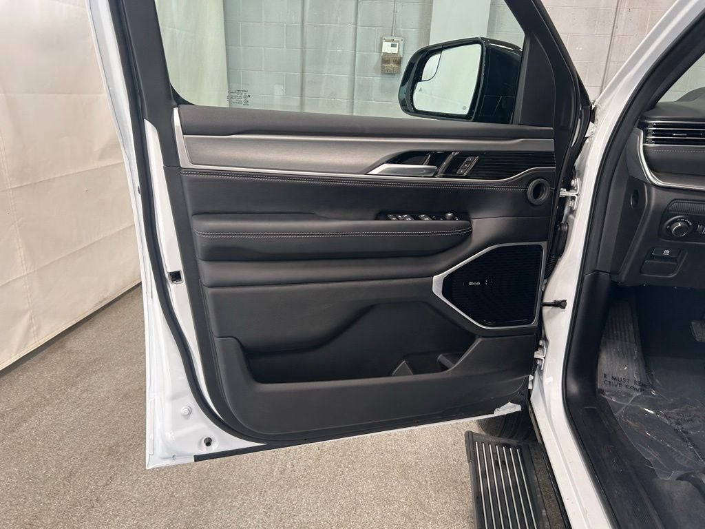 2026 Jeep Grand Wagoneer GRAND WAGONEER L LIMITED RESERVE 4X4