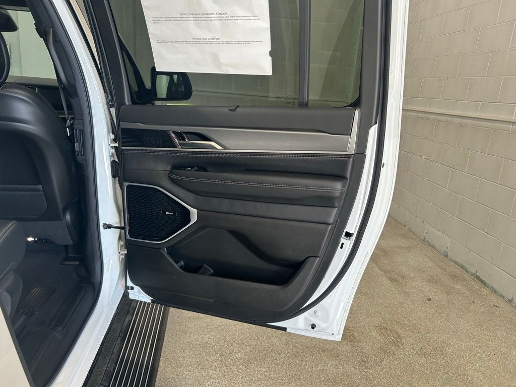 2026 Jeep Grand Wagoneer GRAND WAGONEER L LIMITED RESERVE 4X4