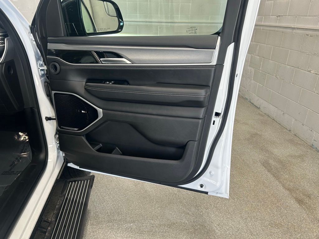 2026 Jeep Grand Wagoneer GRAND WAGONEER L LIMITED RESERVE 4X4