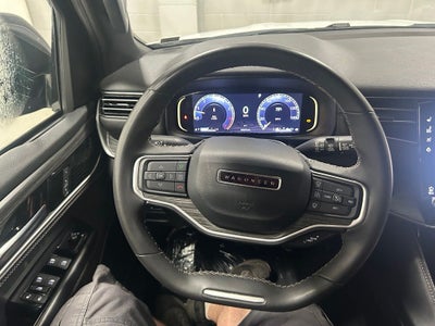 2024 Jeep Wagoneer L Series II 4x4