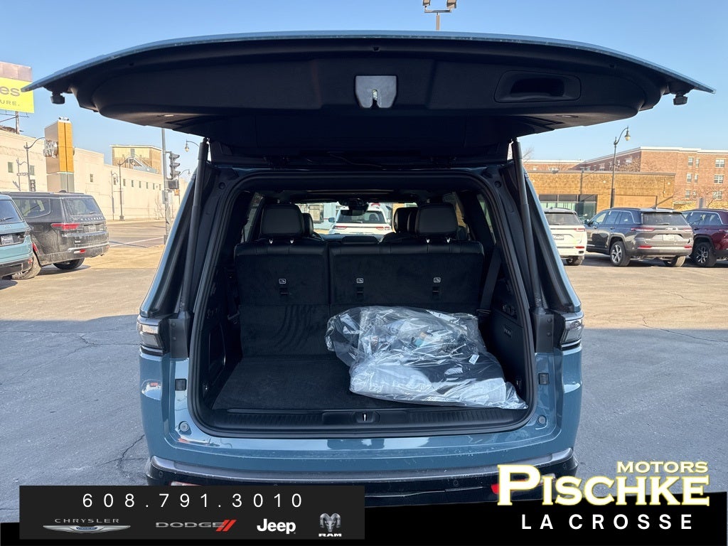 2026 Jeep Grand Wagoneer GRAND WAGONEER LIMITED ALTITUDE 4X4