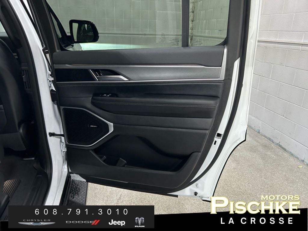 2026 Jeep Grand Wagoneer GRAND WAGONEER LIMITED ALTITUDE 4X4