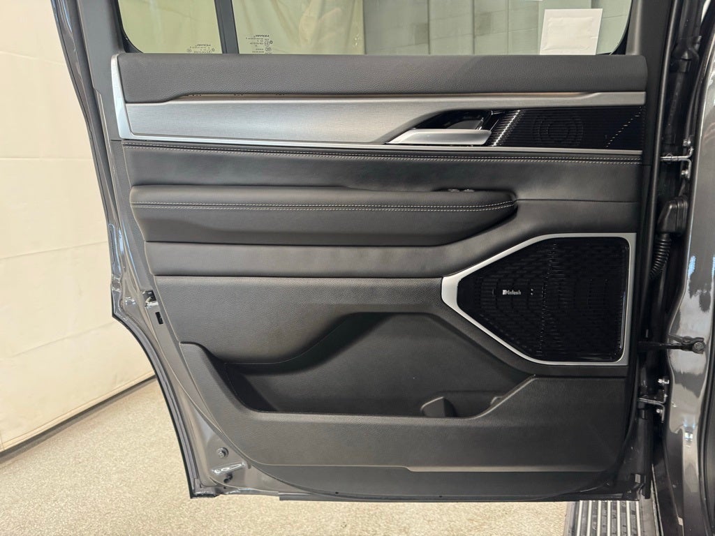 2026 Jeep Grand Wagoneer GRAND WAGONEER LIMITED ALTITUDE 4X4