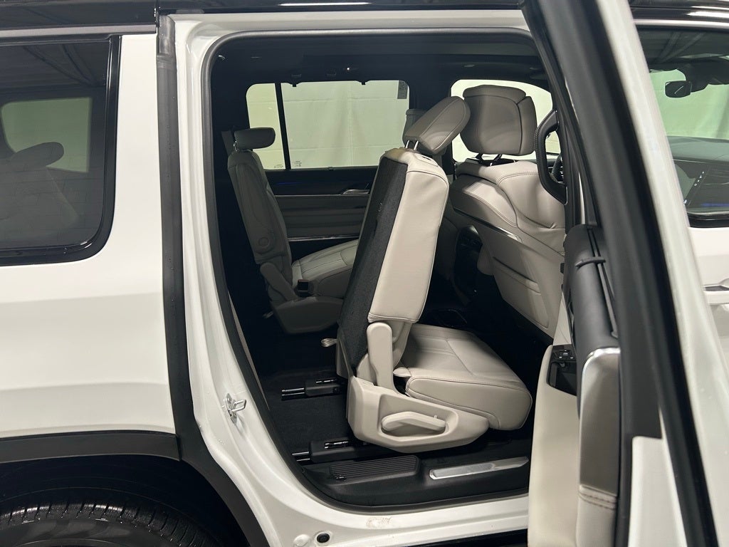 2026 Jeep Grand Wagoneer GRAND WAGONEER SUMMIT OBSIDIAN 4X4