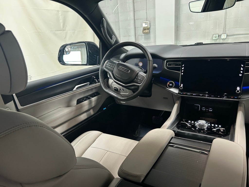 2026 Jeep Grand Wagoneer GRAND WAGONEER SUMMIT OBSIDIAN 4X4