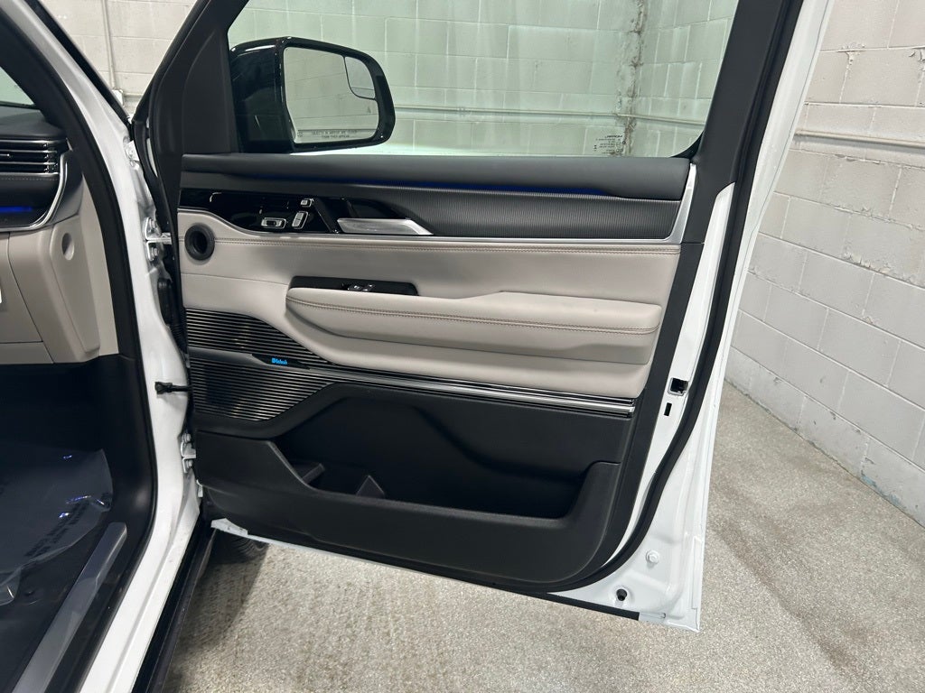 2026 Jeep Grand Wagoneer GRAND WAGONEER SUMMIT OBSIDIAN 4X4